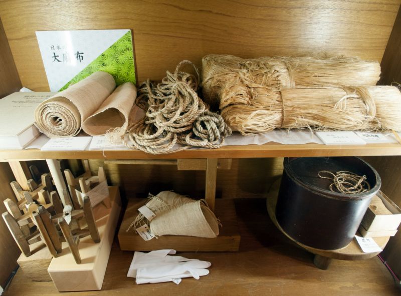 sản phẩm từ cây cần sa tại Hakubutsukan